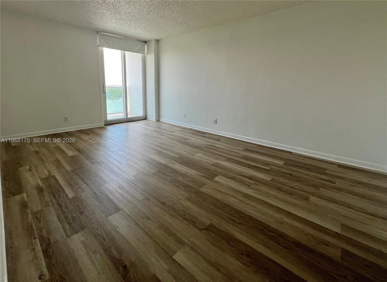 1418 2 / 2 1357 кв.футов $ 2026-02-18 0 Фото