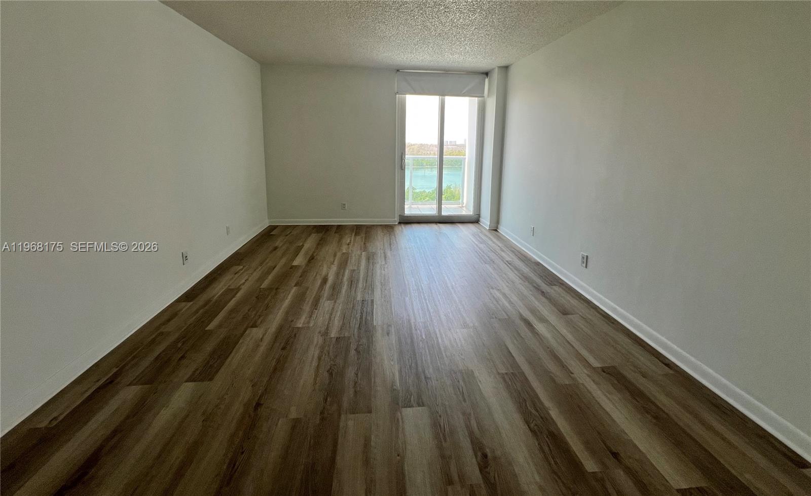 1418 2 / 2 1357 кв.футов $ 2026-02-18 0 Фото