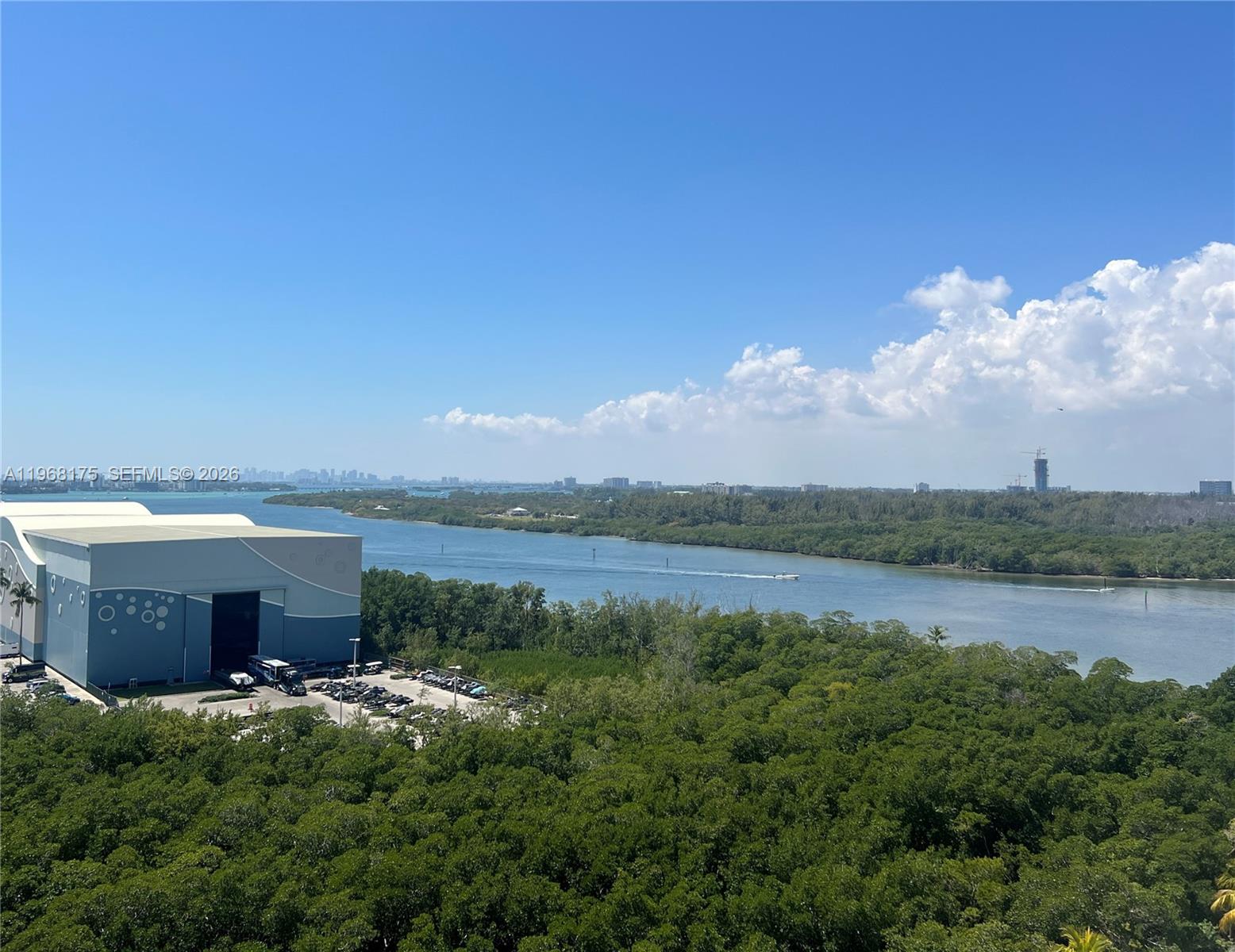 1418 2 / 2 1357 кв.футов $ 2026-02-18 0 Фото