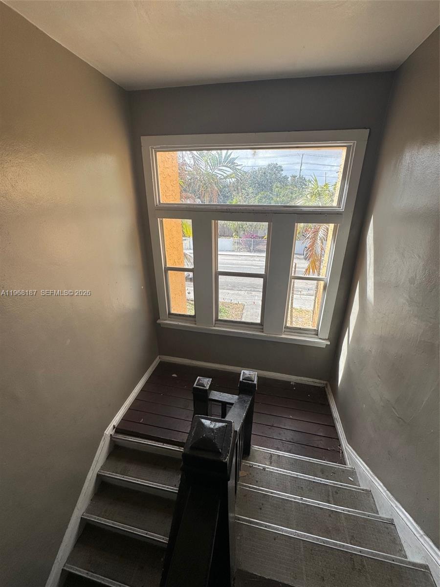   /  2976 sq. ft. $ 2026-02-19 0 foto