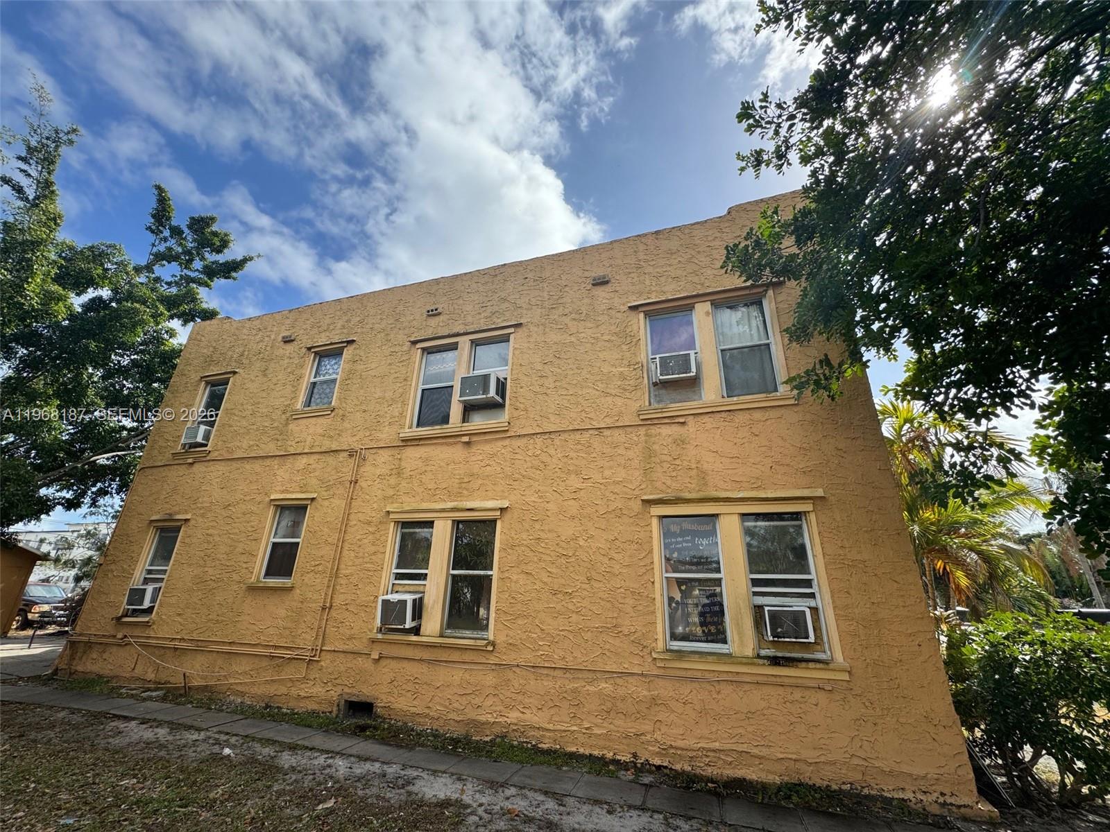   /  2976 sq. ft. $ 2026-02-19 0 foto