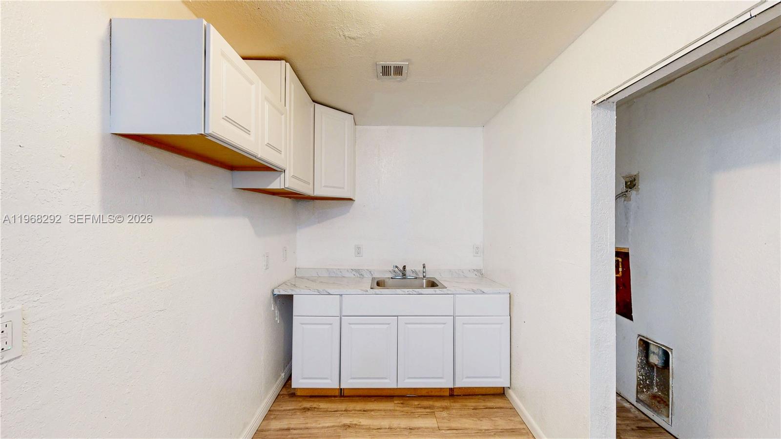   /  3444 кв.футов $ 2026-02-19 0 Фото