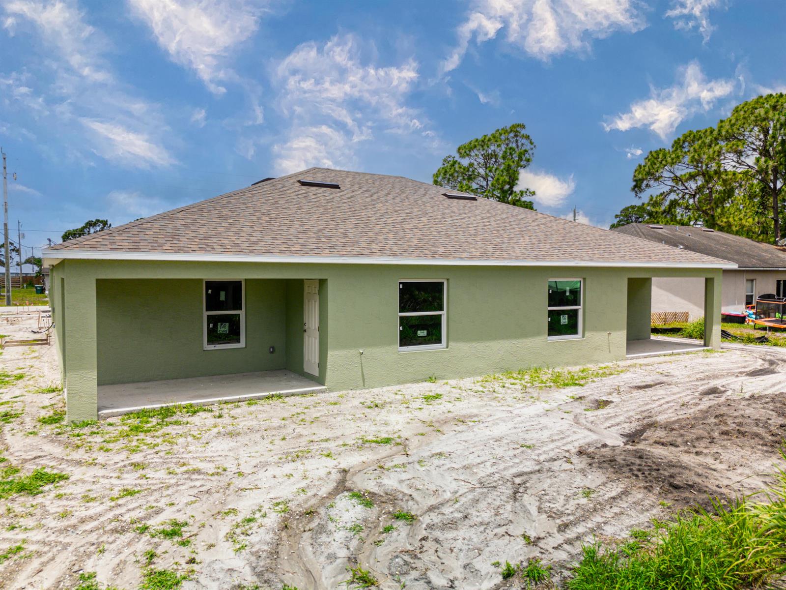 Ver detalles / 4 2372 sq. ft. $ 2026-06-17 0 foto