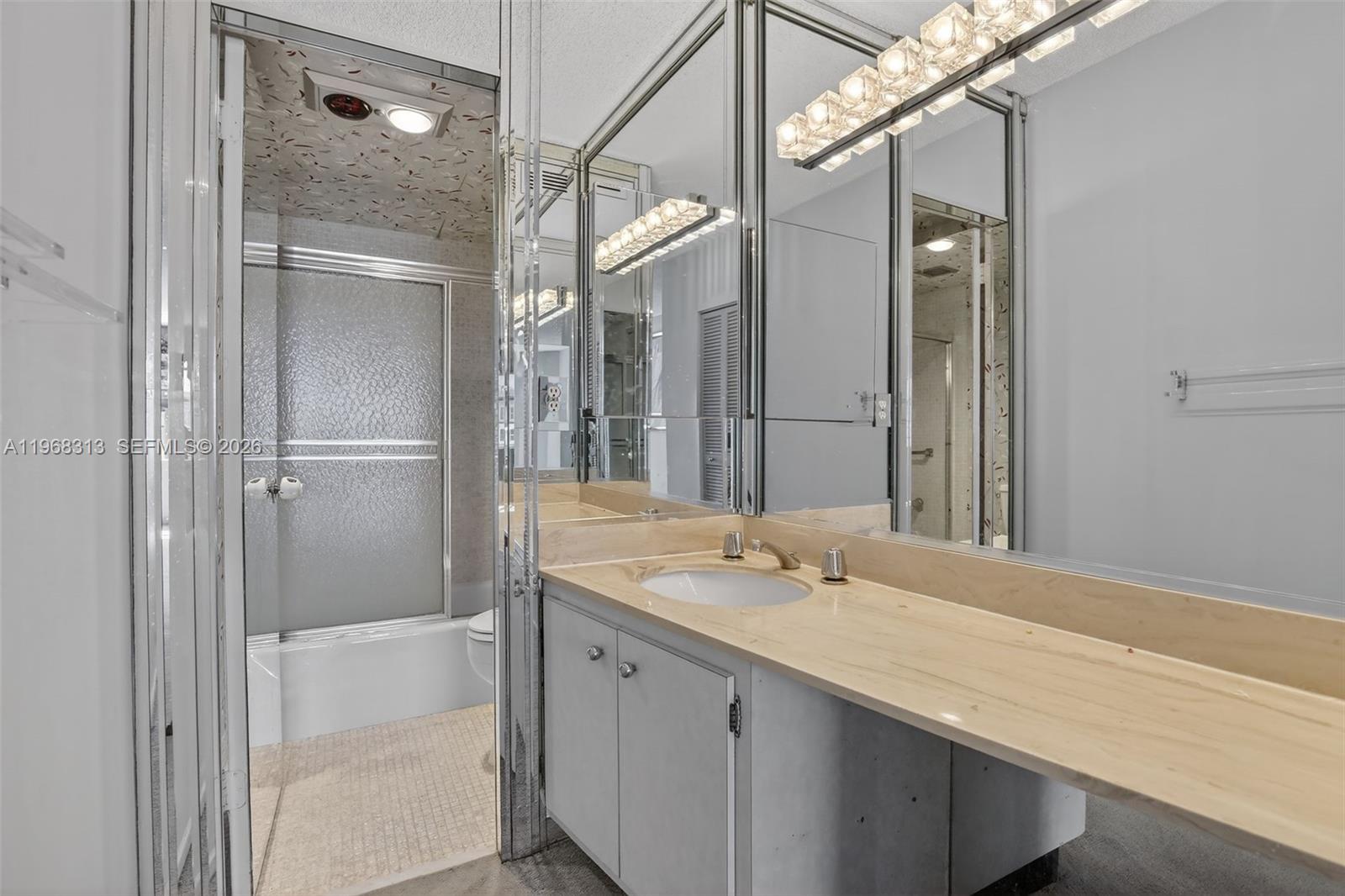 21E 3 / 3 1780 sq. ft. $ 2026-02-19 0 Photo