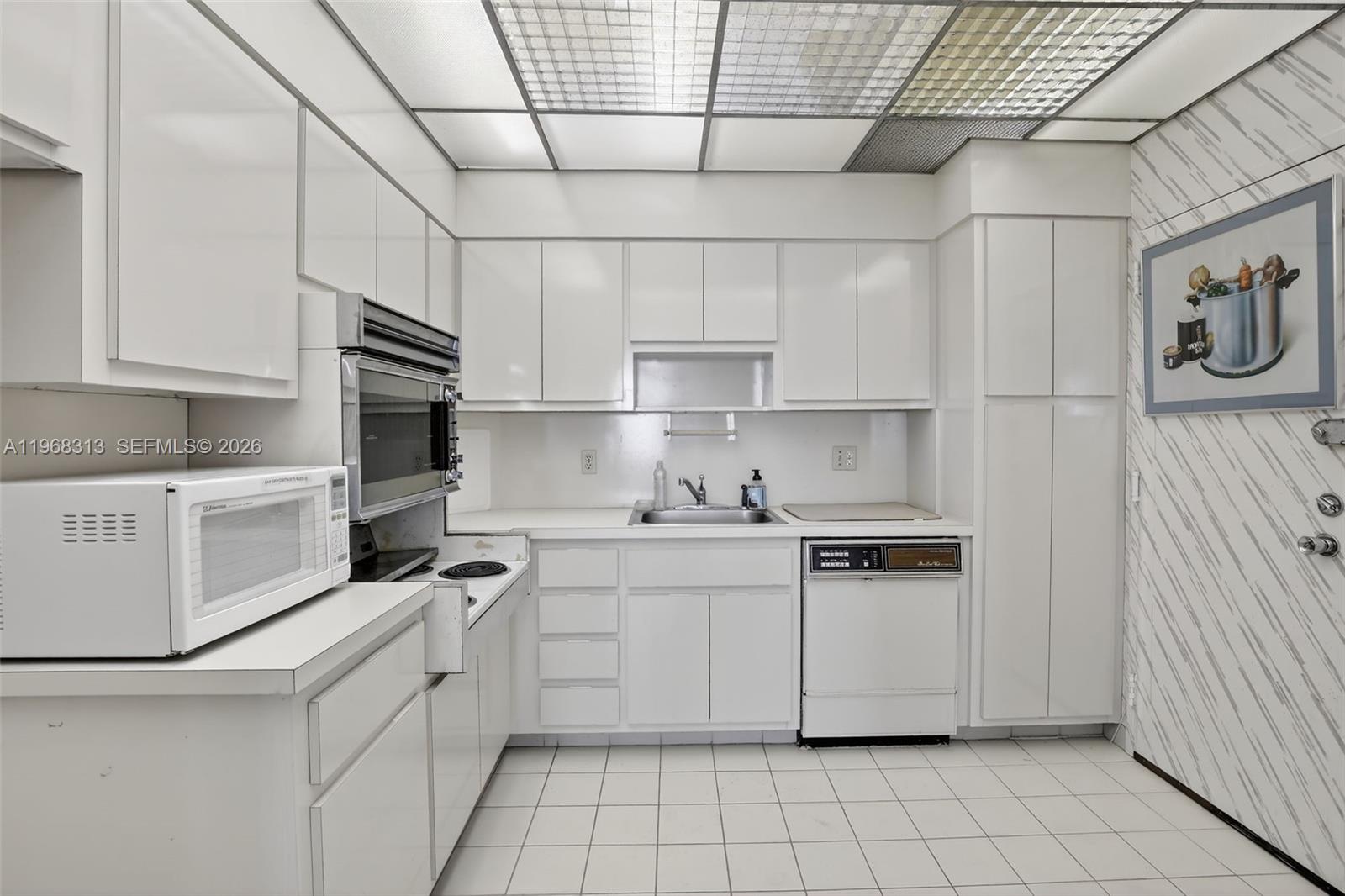 21E 3 / 3 1780 sq. ft. $ 2026-02-19 0 Photo