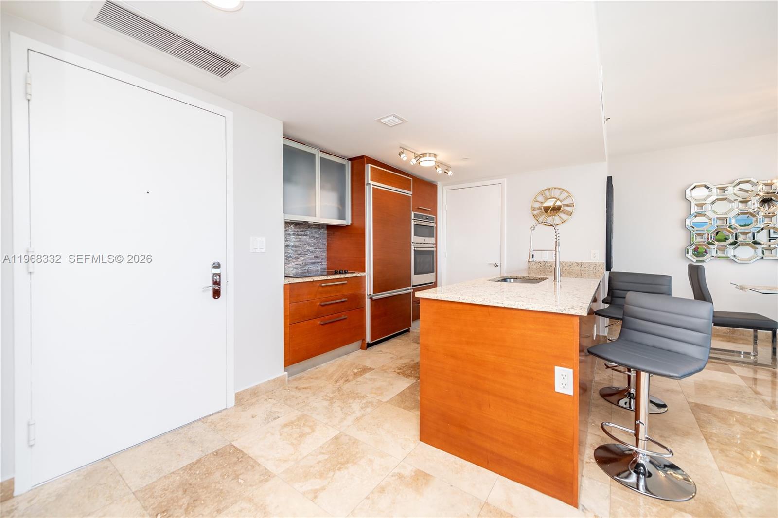 2907 1 / 1 871 sq. ft. $ 2026-02-19 0 foto
