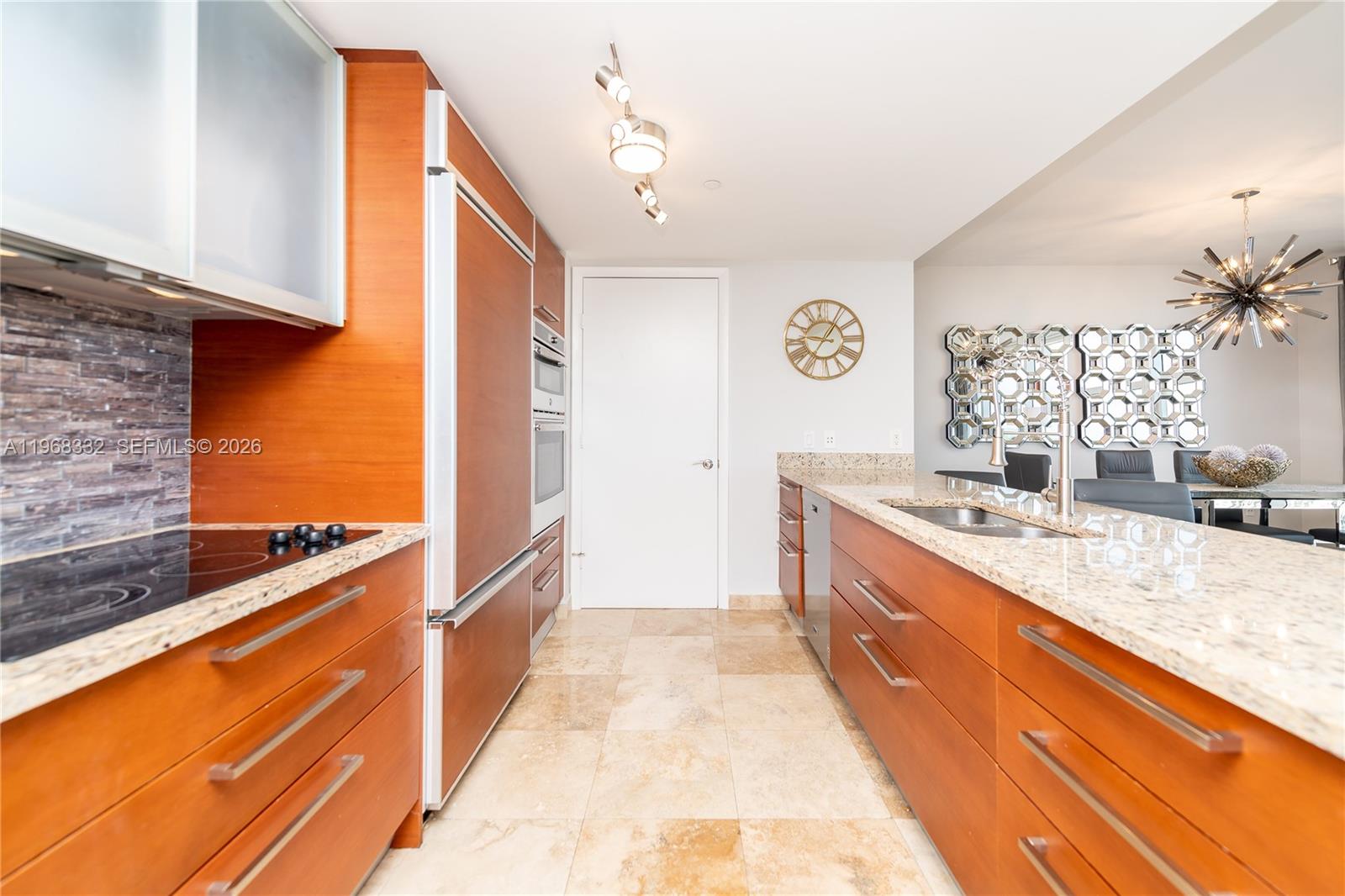 2907 1 / 1 871 sq. ft. $ 2026-02-19 0 foto