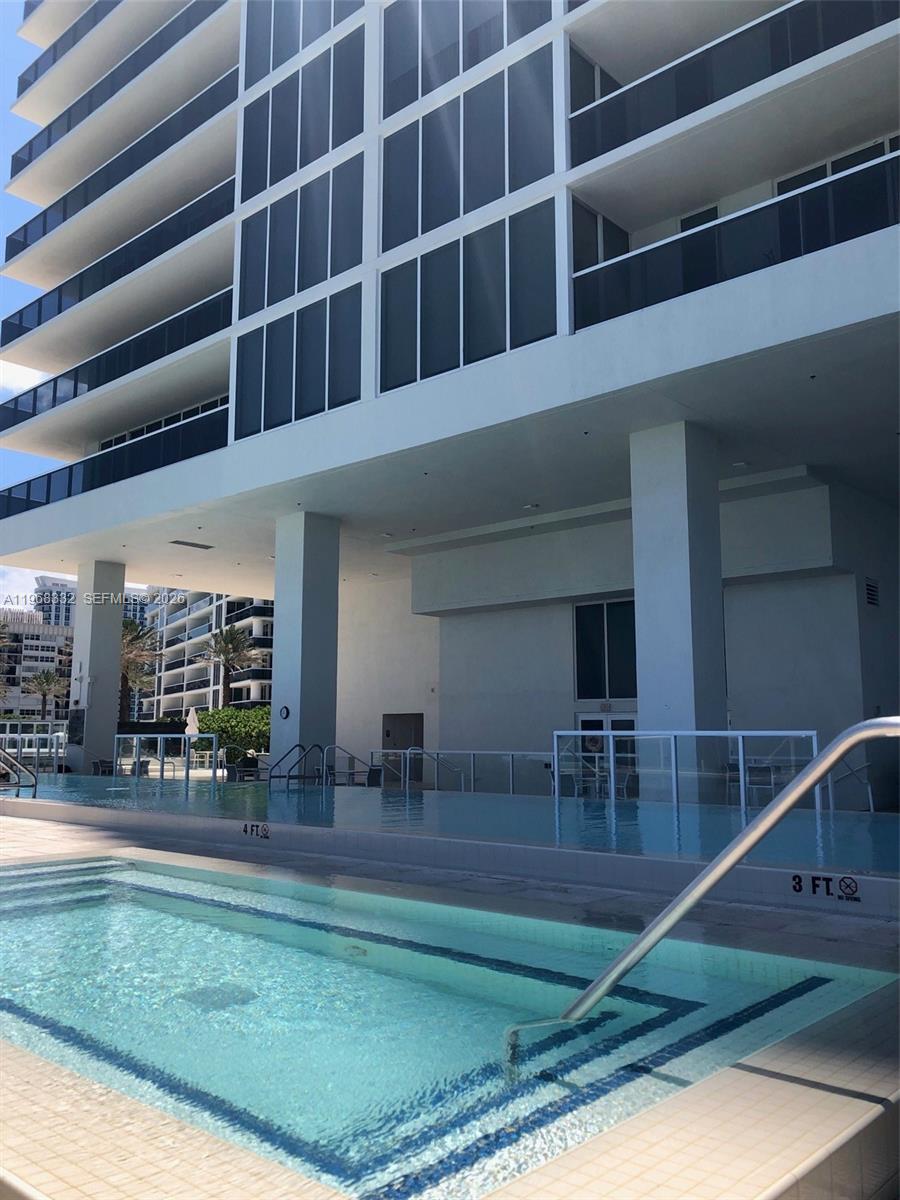 2907 1 / 1 871 sq. ft. $ 2026-02-19 0 foto