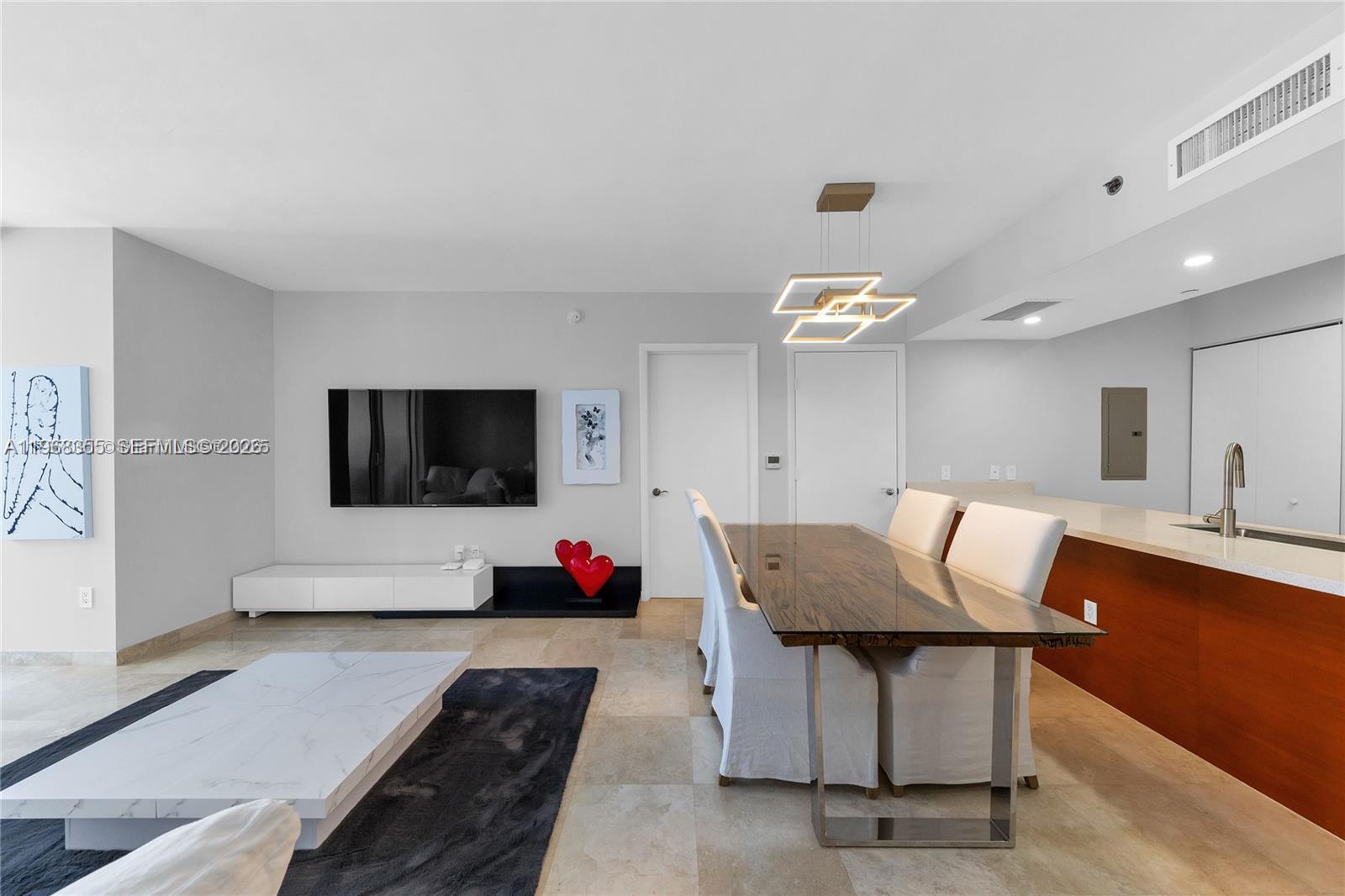 3510 2 / 2 1337 sq. ft. $ 2026-05-27 0 foto