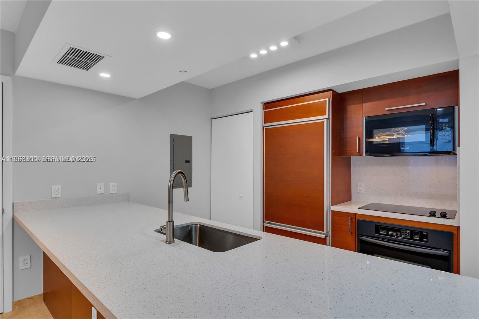 3510 2 / 2 1337 sq. ft. $ 2026-05-27 0 foto