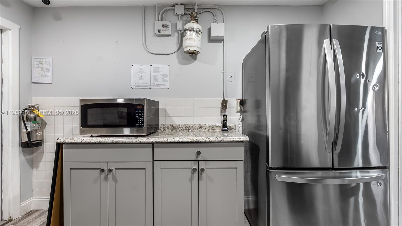   /   кв.футов $ 2026-02-19 0 Фото