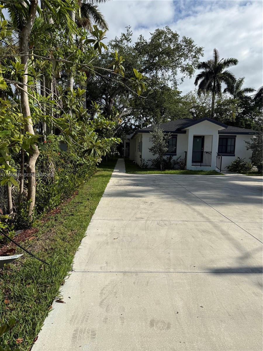   /  2160 sq. ft. $ 2026-02-19 0 foto