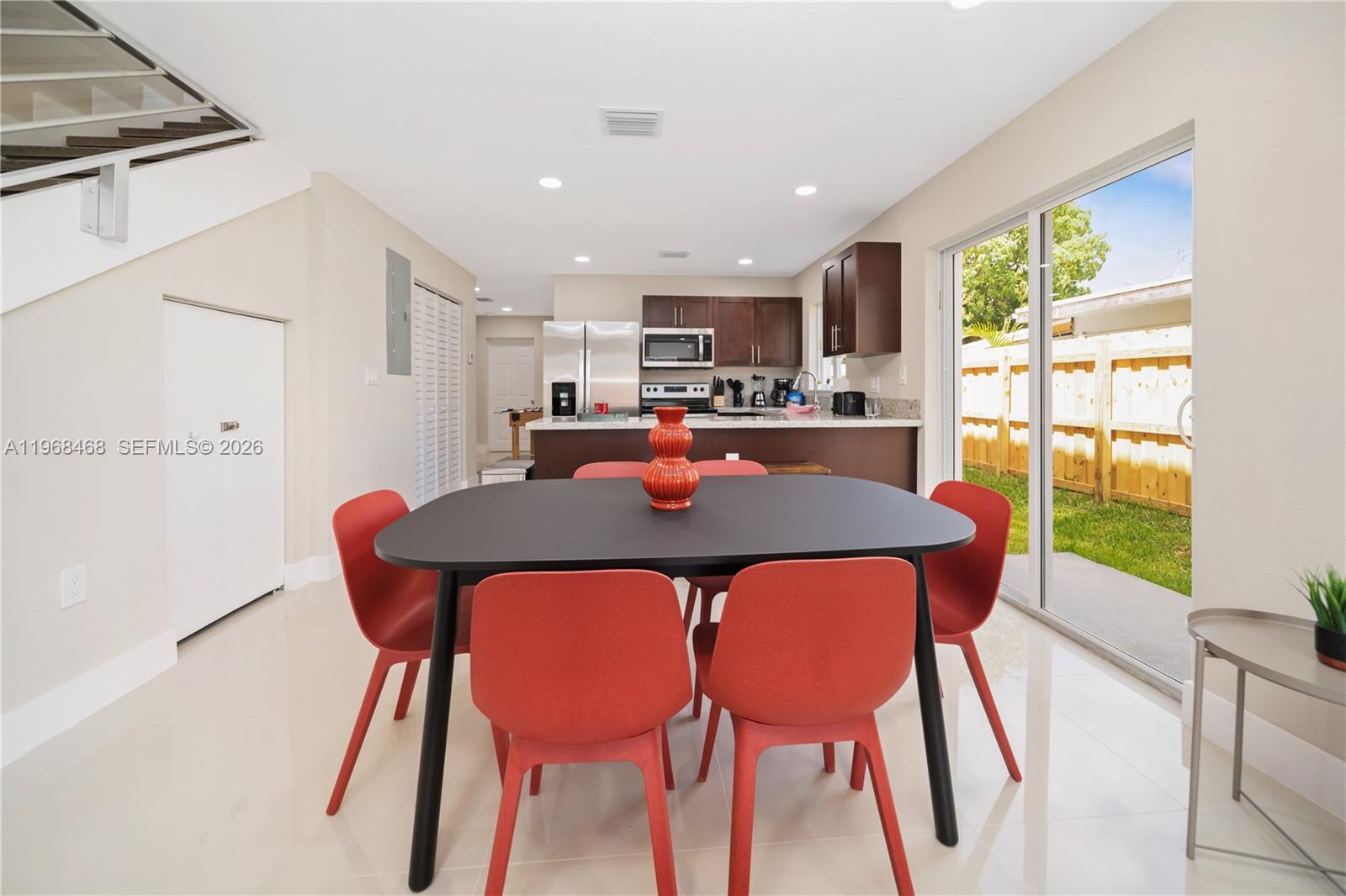   /  3136 кв.футов $ 2026-02-19 0 Фото