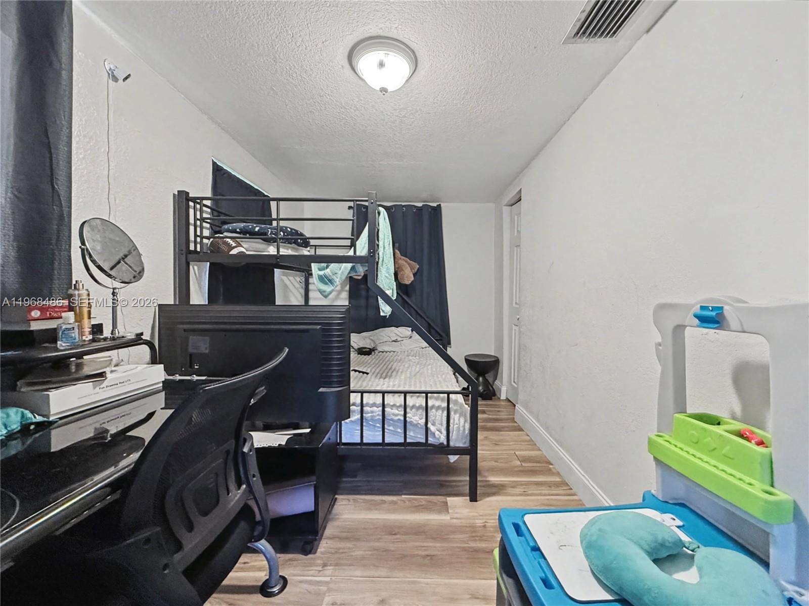   /  1278 sq. ft. $ 2026-02-19 0 foto