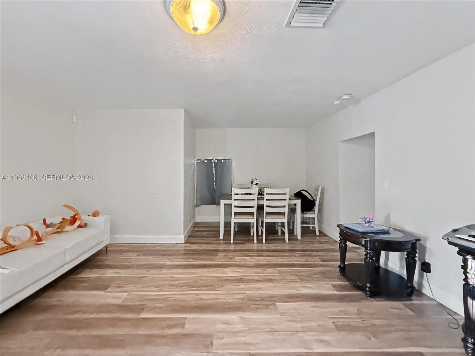   /  1278 sq. ft. $ 2026-02-19 0 foto