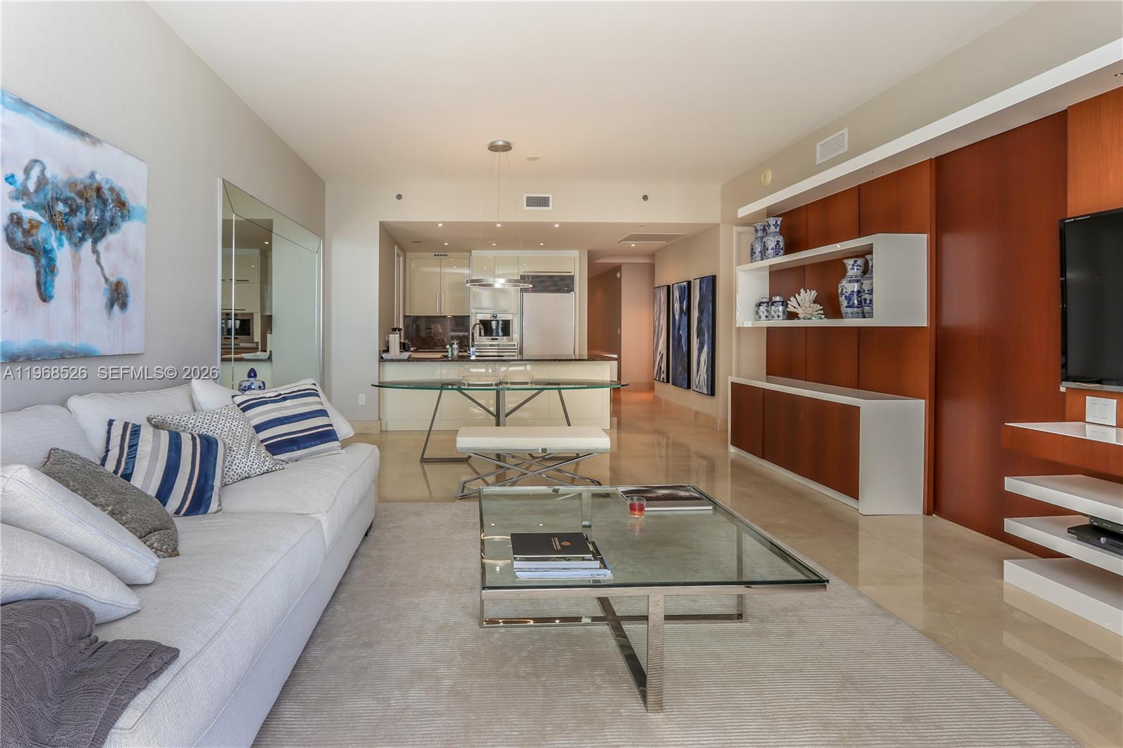 Подробнее 1102 3 / 4 1979 кв.футов $ 2026-02-19 0 Фото