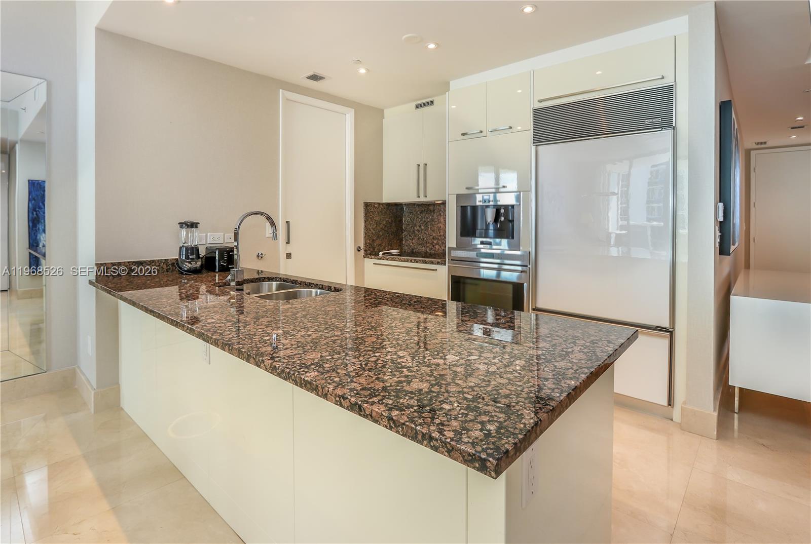 Подробнее 1102 3 / 4 1979 кв.футов $ 2026-02-19 0 Фото