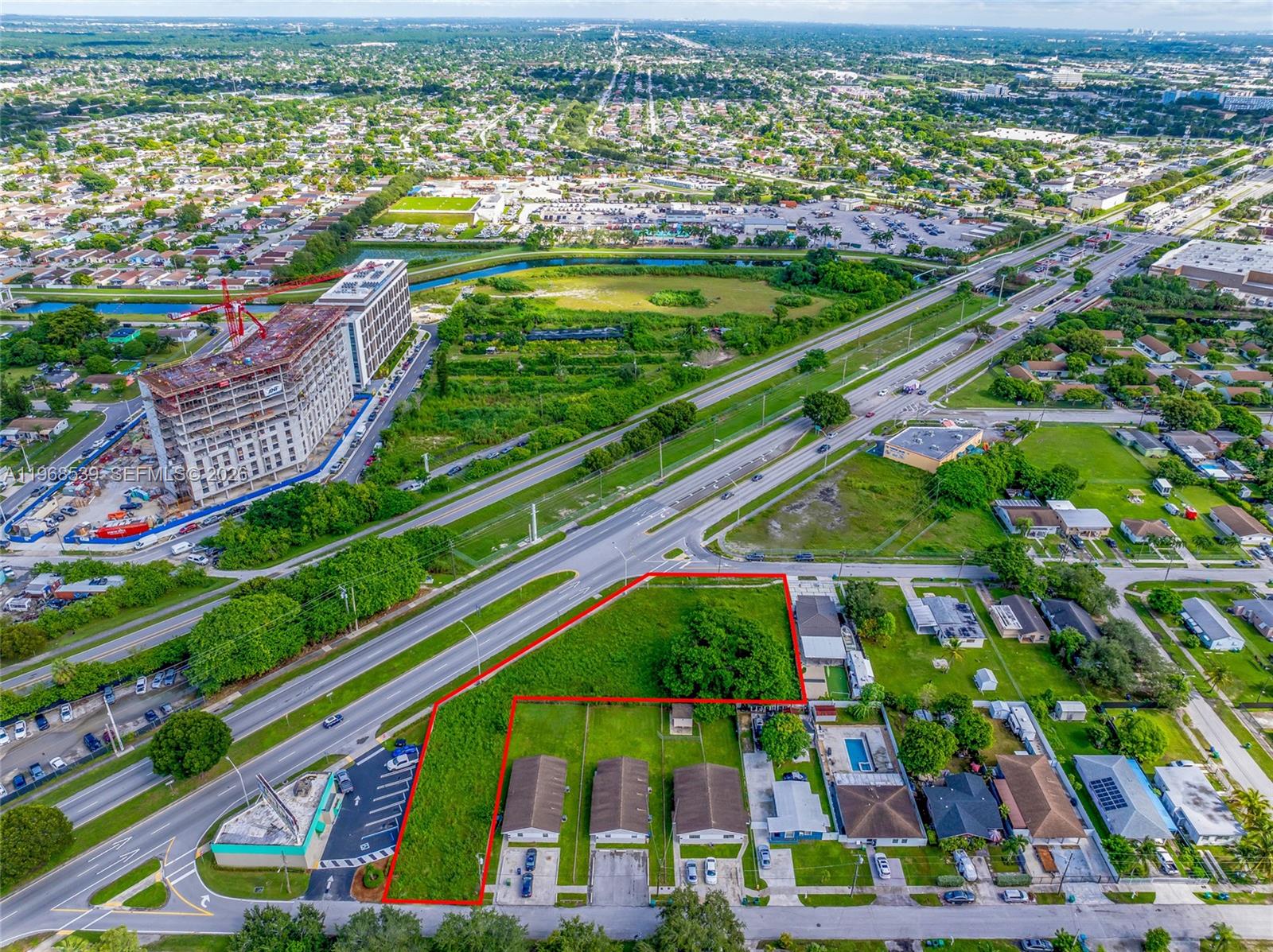   /   кв.футов $ 2026-02-19 0 Фото