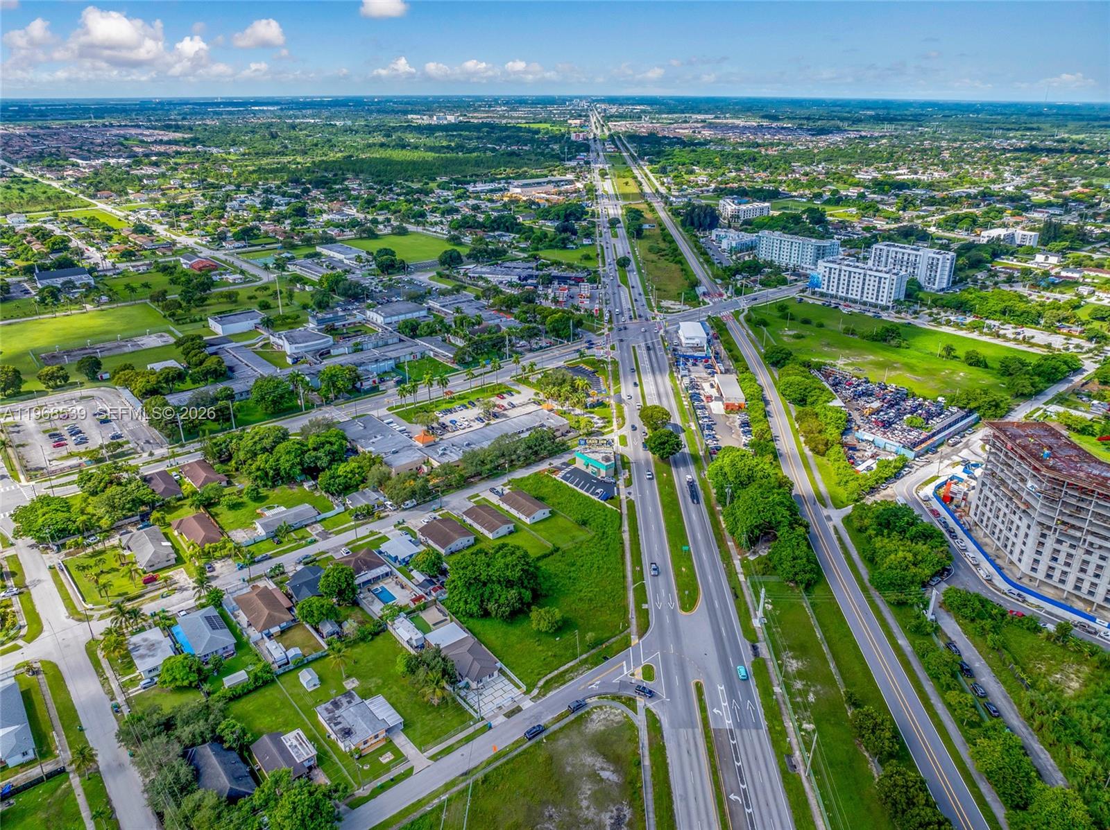   /   кв.футов $ 2026-02-19 0 Фото