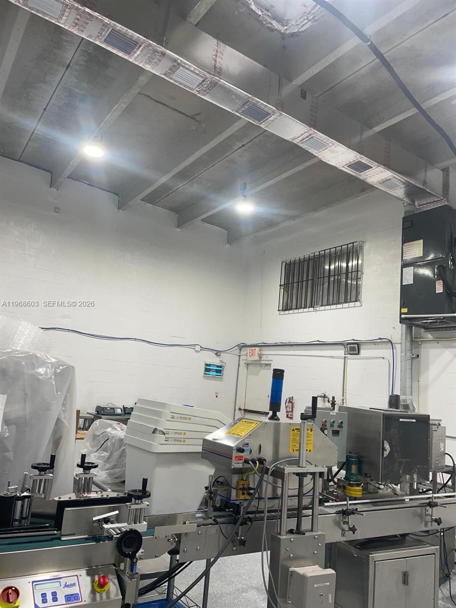 3337  /   sq. ft. $ 2026-02-19 0 Photo