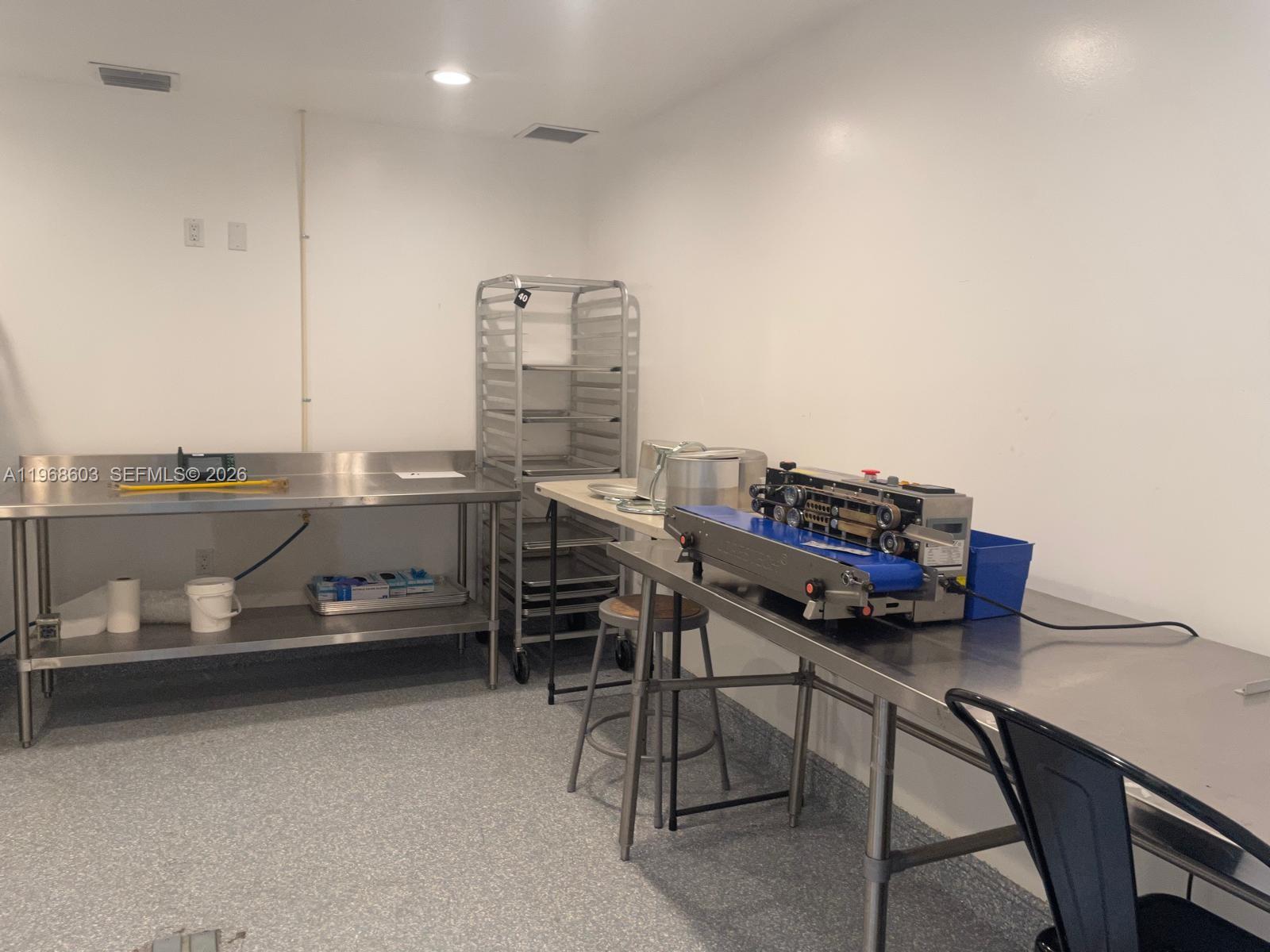 3337  /   sq. ft. $ 2026-02-19 0 Photo