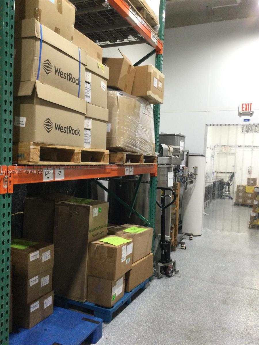 3337  /   sq. ft. $ 2026-02-19 0 Photo