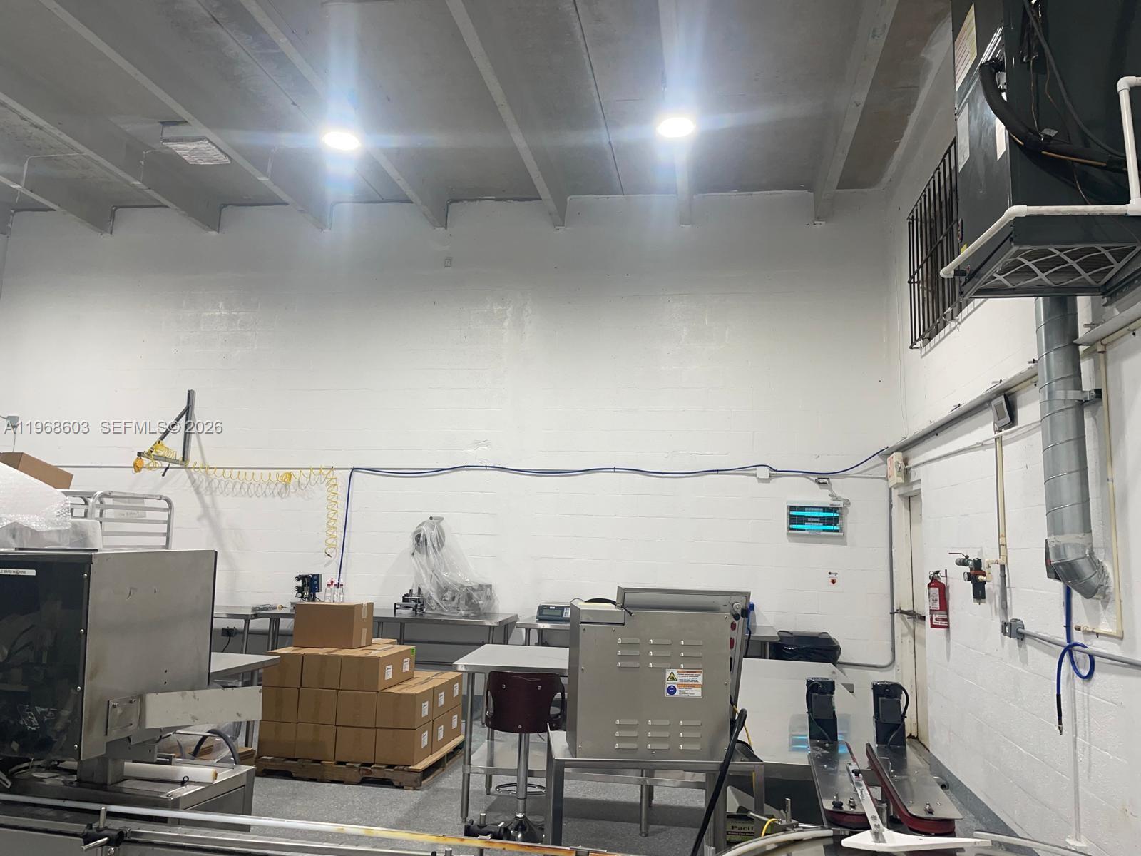 3337  /   sq. ft. $ 2026-02-19 0 Photo