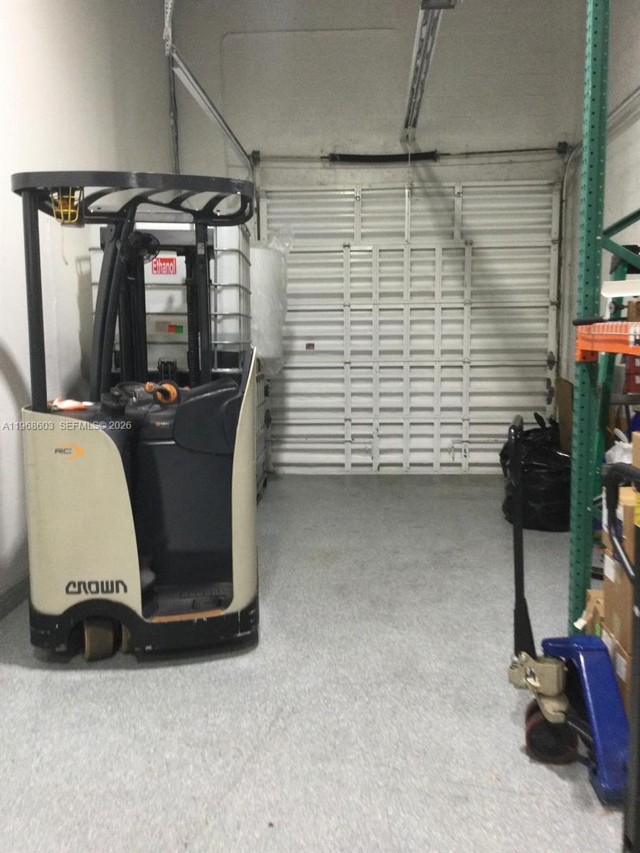 3337  /   sq. ft. $ 2026-02-19 0 Photo