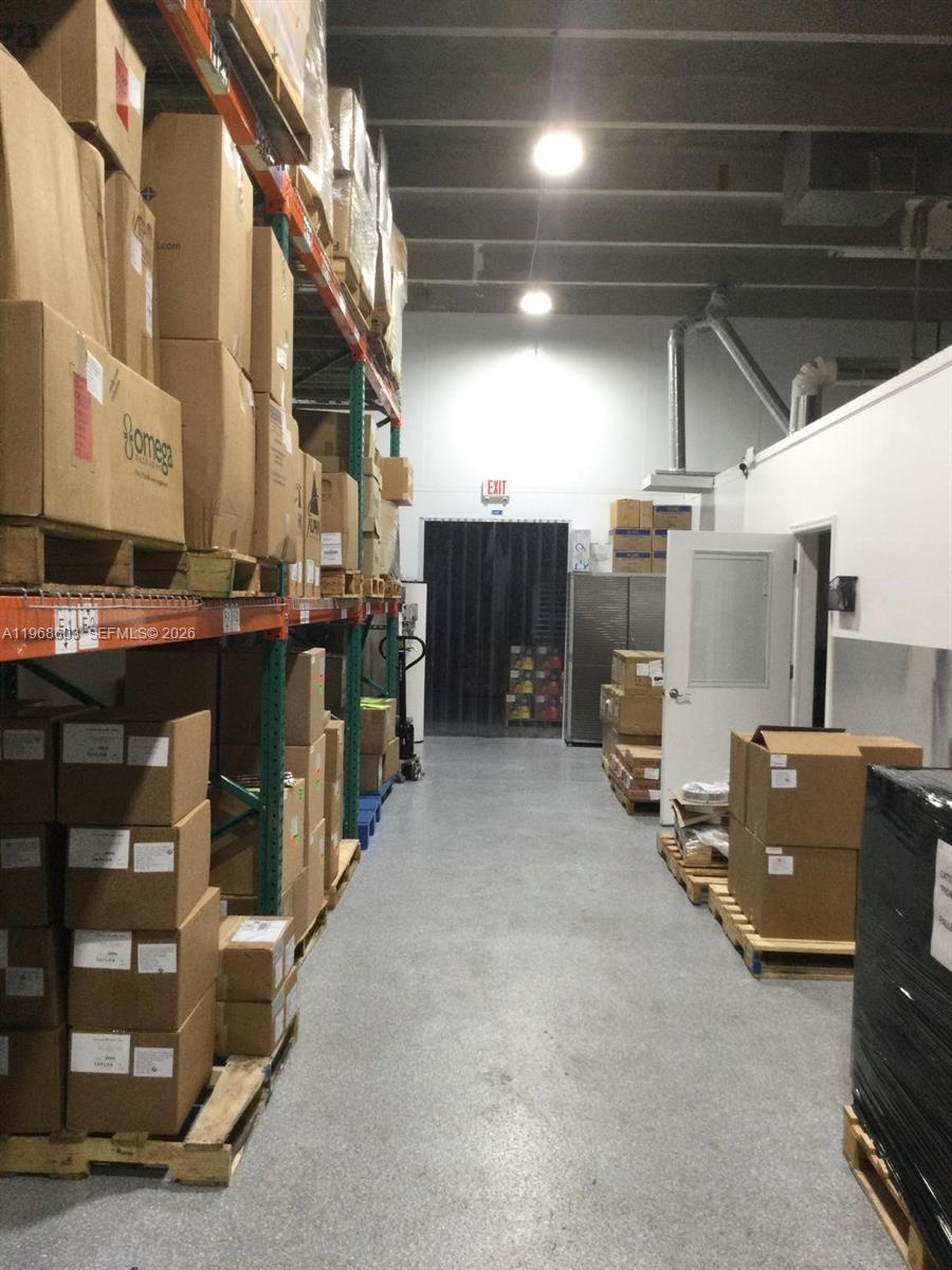 3337  /   sq. ft. $ 2026-02-19 0 Photo