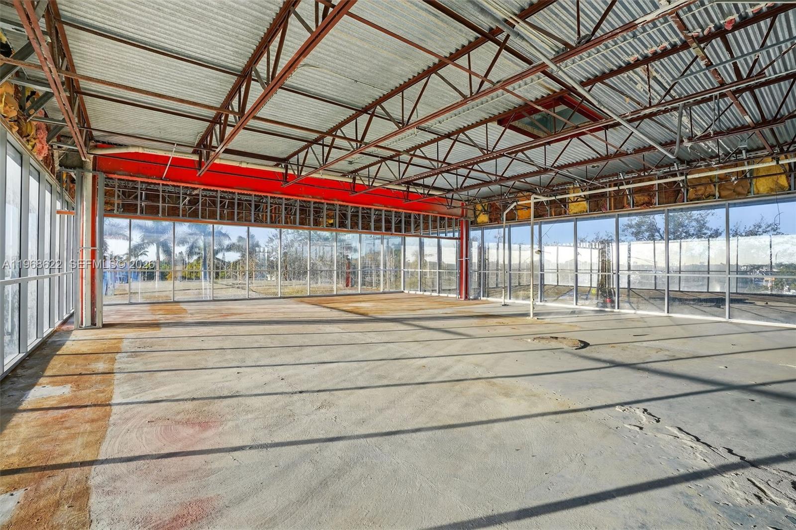   /   кв.футов $ 2026-02-19 0 Фото