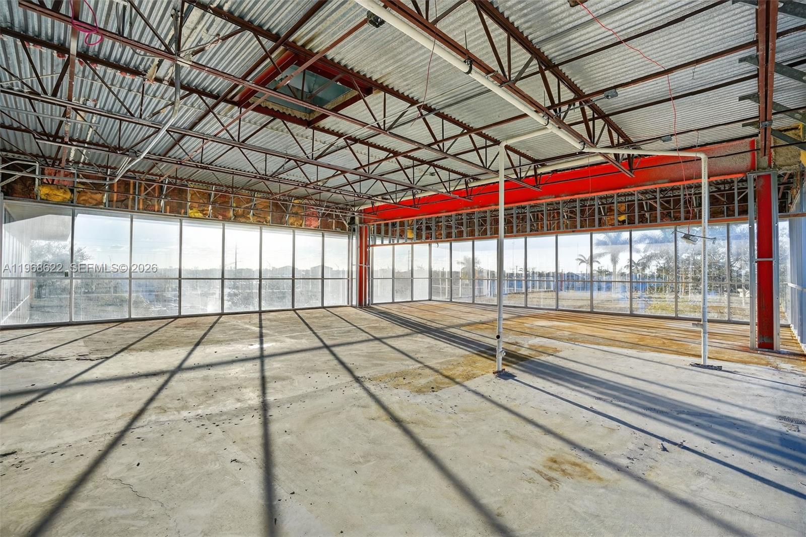   /   кв.футов $ 2026-02-19 0 Фото