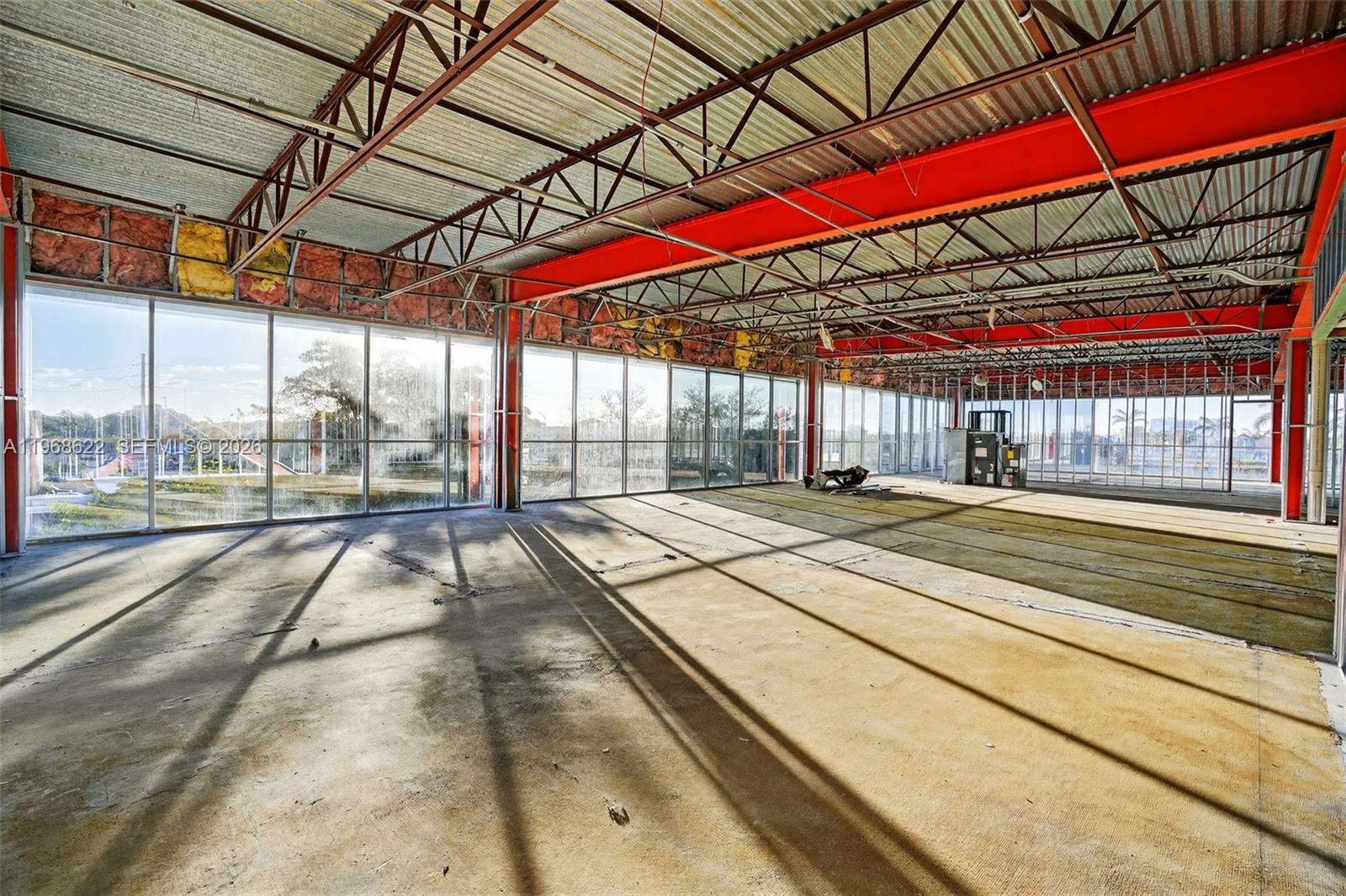   /   кв.футов $ 2026-02-19 0 Фото