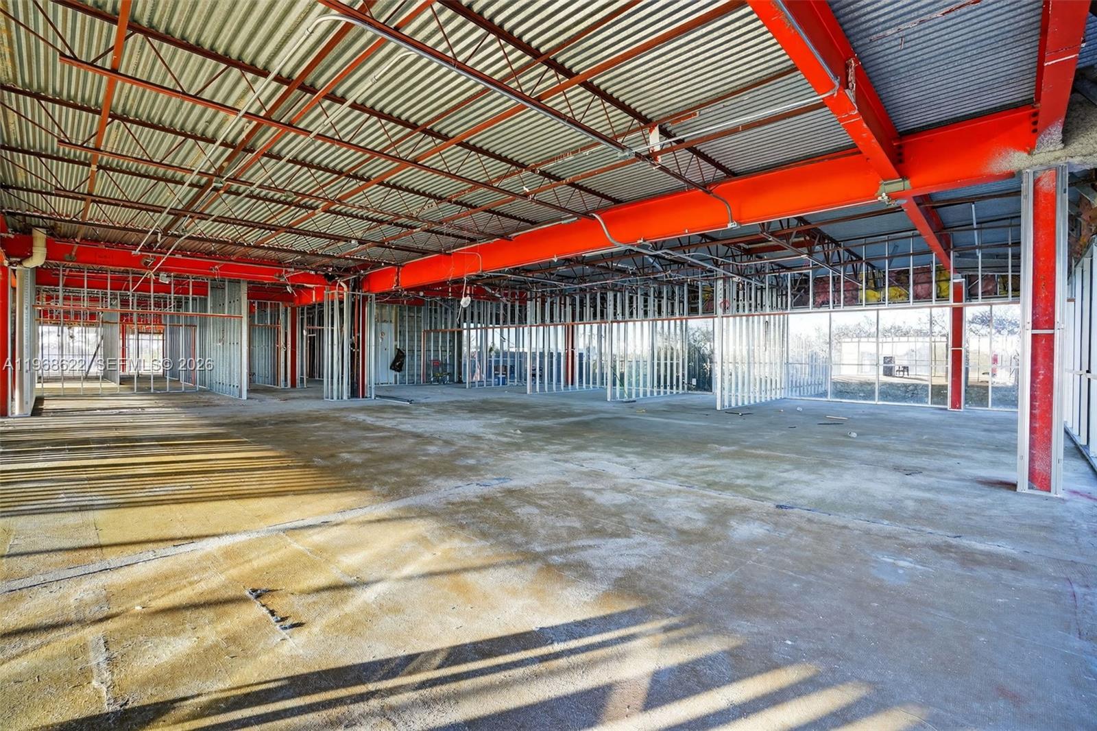   /   кв.футов $ 2026-02-19 0 Фото