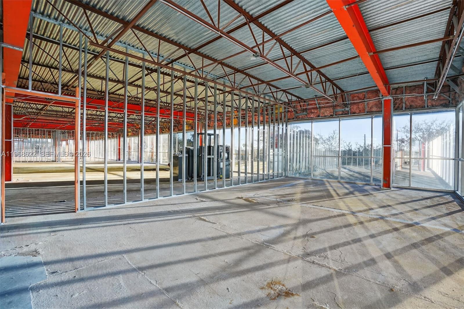   /   кв.футов $ 2026-02-19 0 Фото