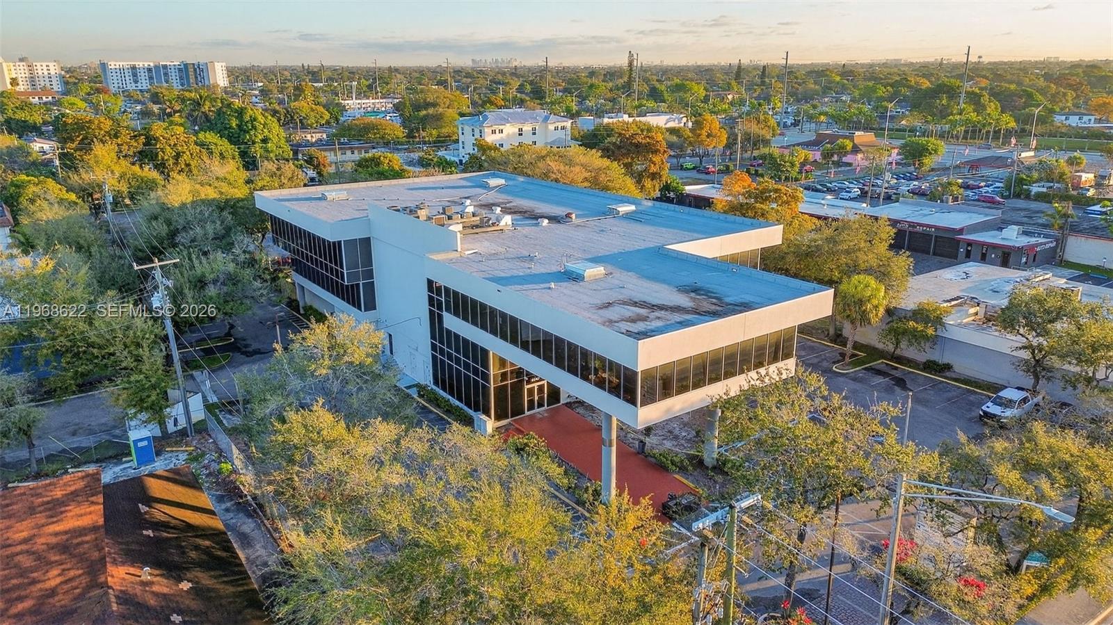   /   кв.футов $ 2026-02-19 0 Фото