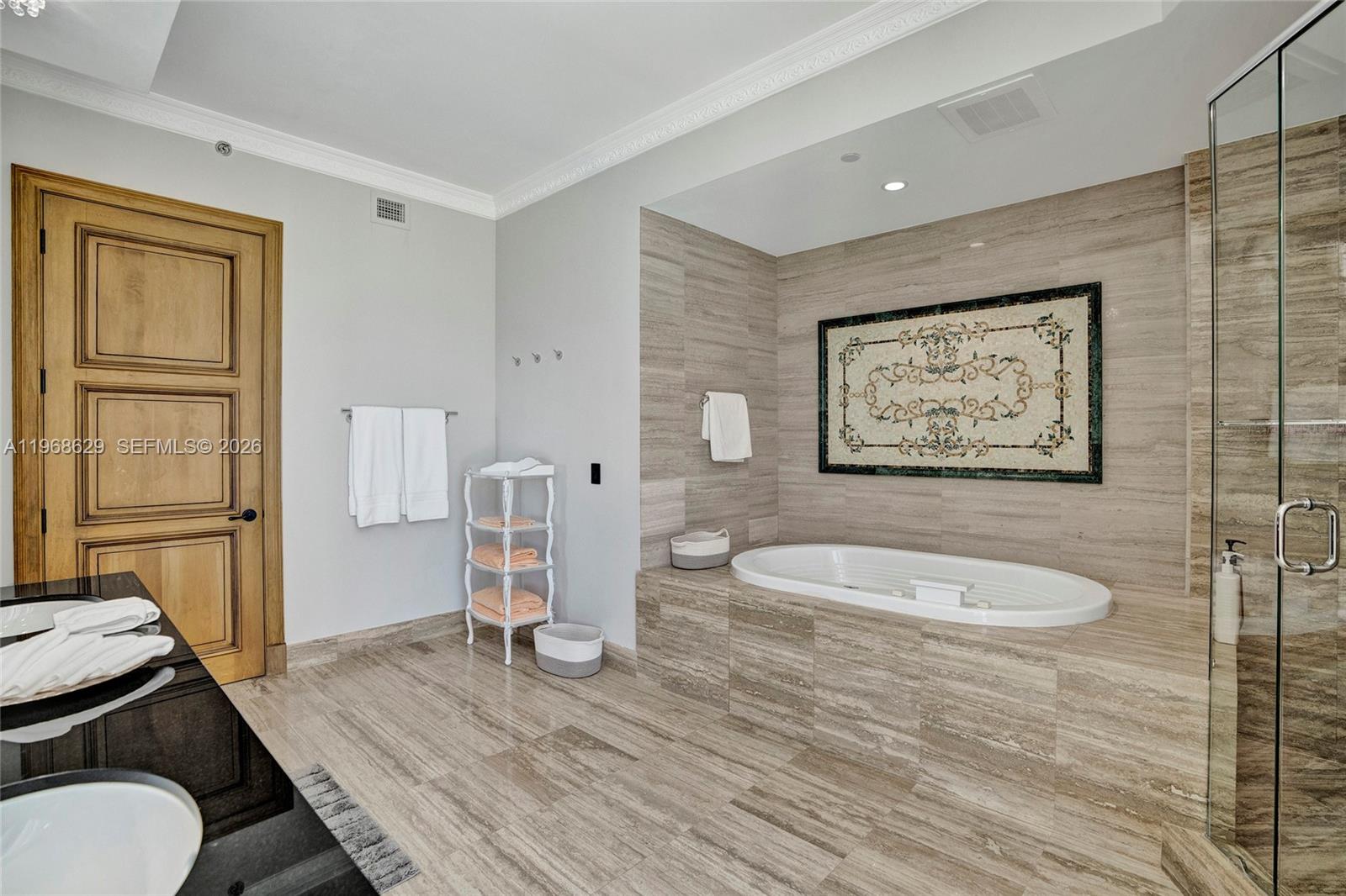 701 3 / 4 2768 кв.футов $ 2026-02-19 0 Фото