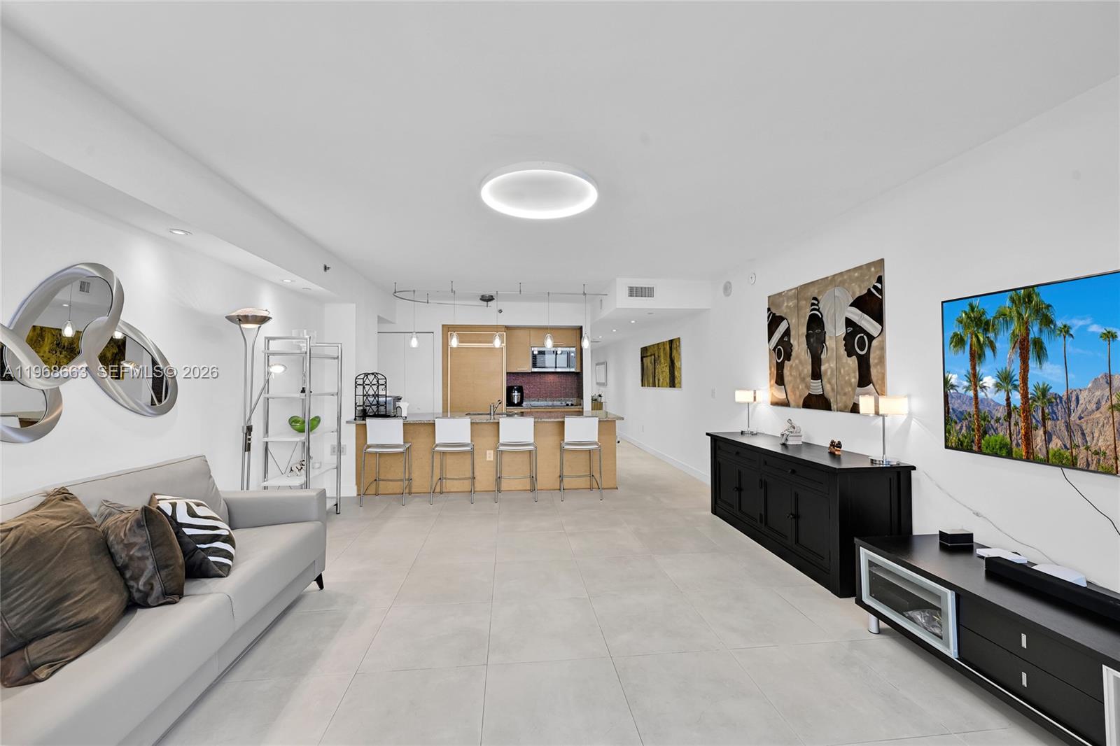 4005 1 / 1 811 sq. ft. $ 2026-04-20 0 foto