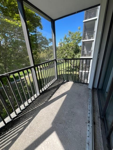 Photo of 3475 Country Club Dr #405, Aventura, Florida, 33180 -