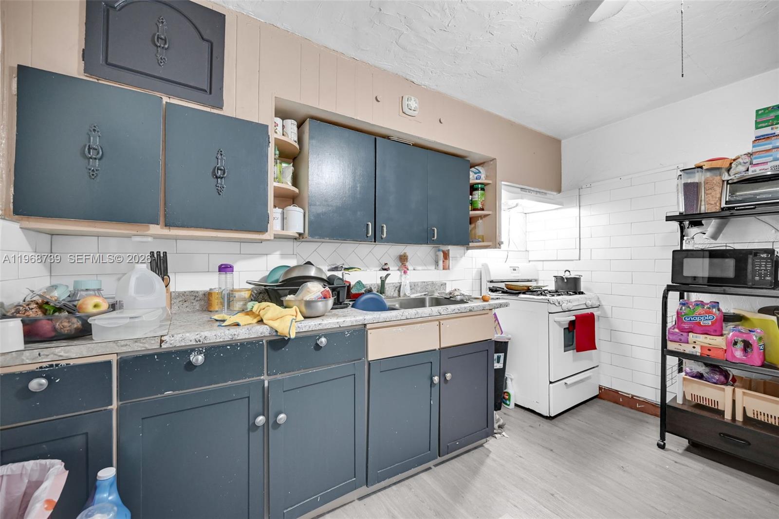   /  2206 sq. ft. $ 2026-02-19 0 foto