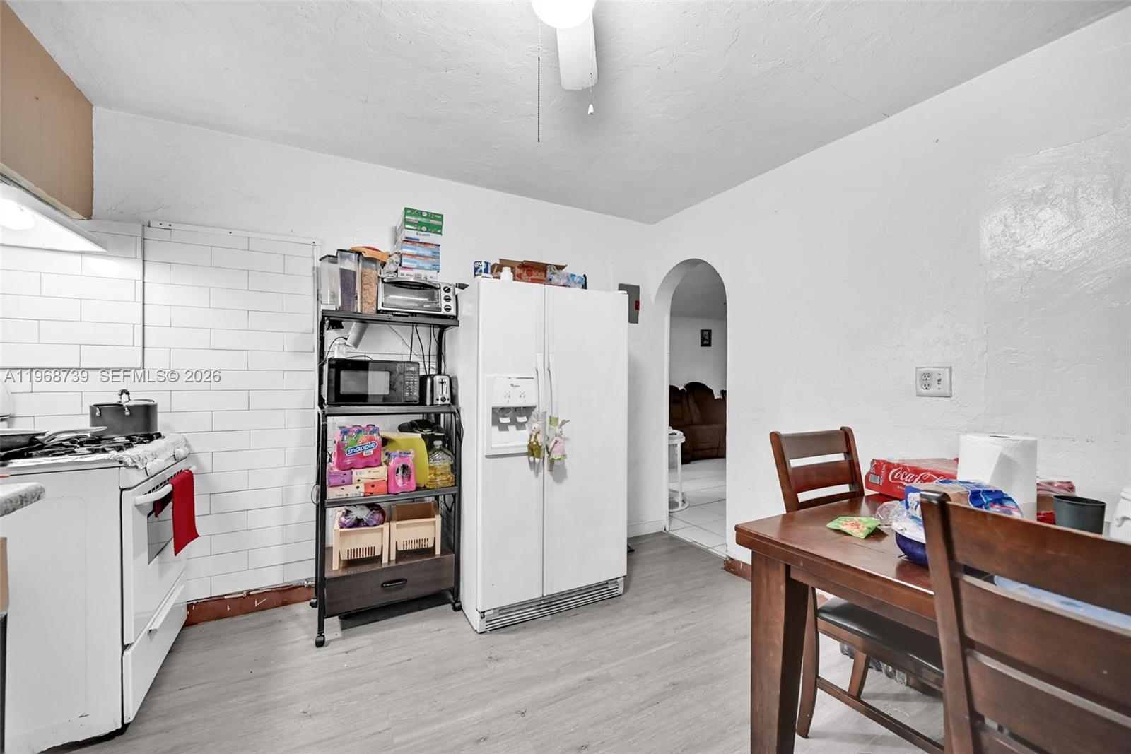   /  2206 sq. ft. $ 2026-02-19 0 foto