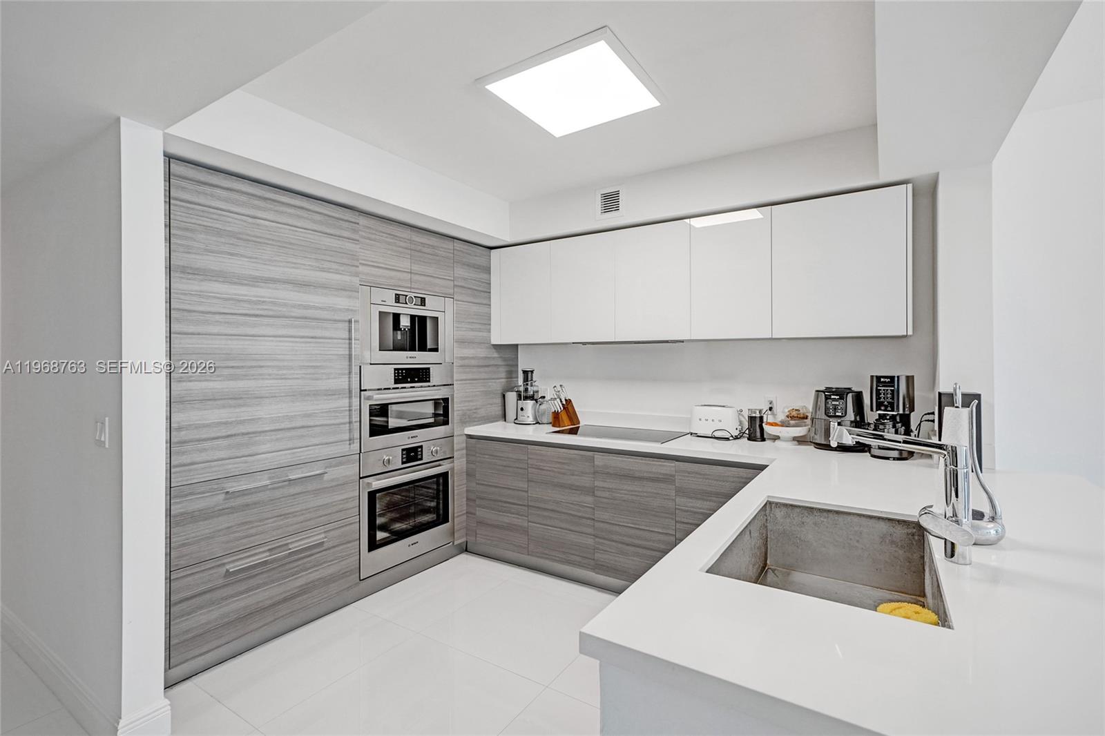 See details 4-1104 2 / 3 1541 sq. ft. $ 2026-02-19 0 Photo