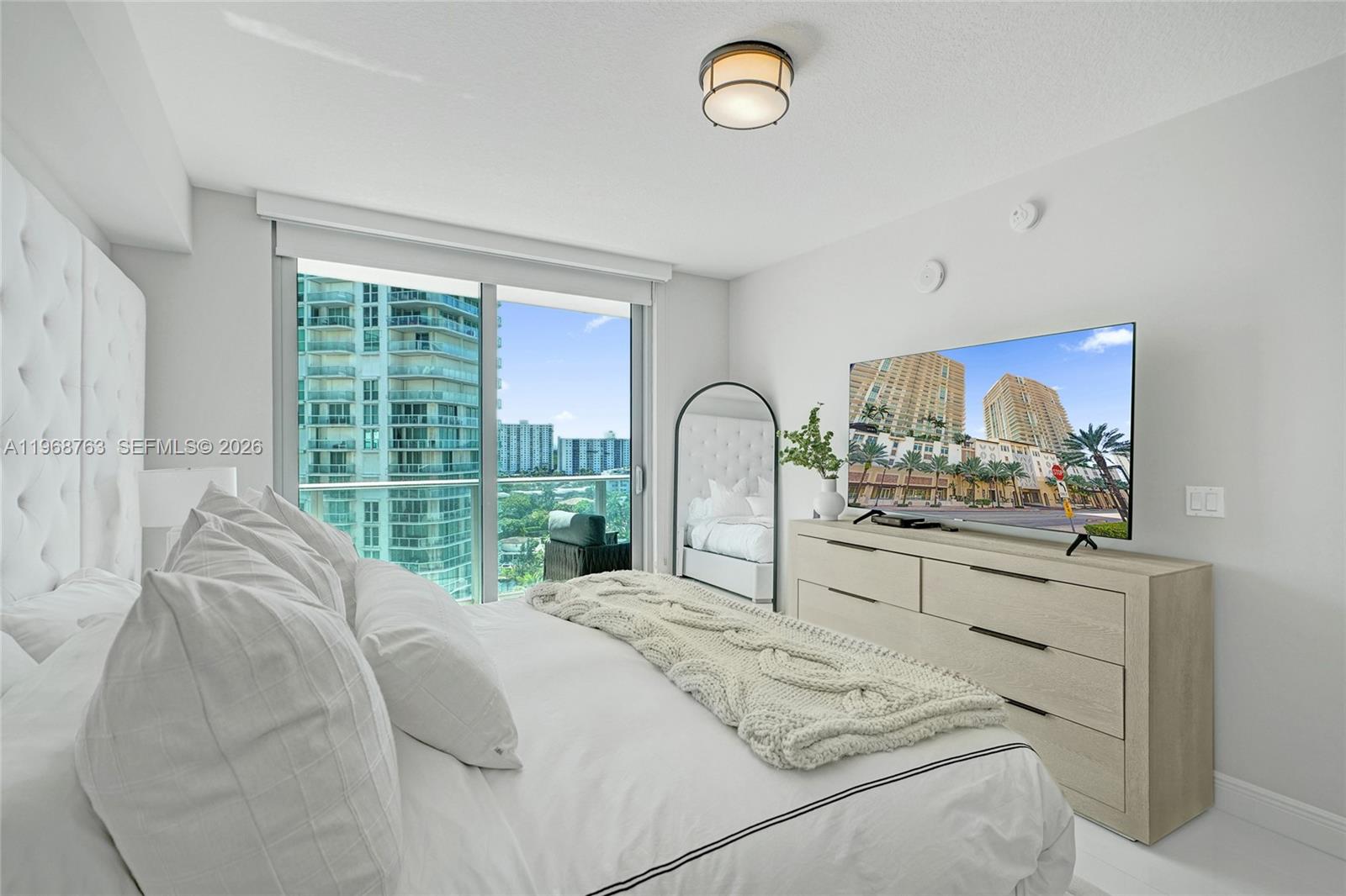 See details 4-1104 2 / 3 1541 sq. ft. $ 2026-02-19 0 Photo