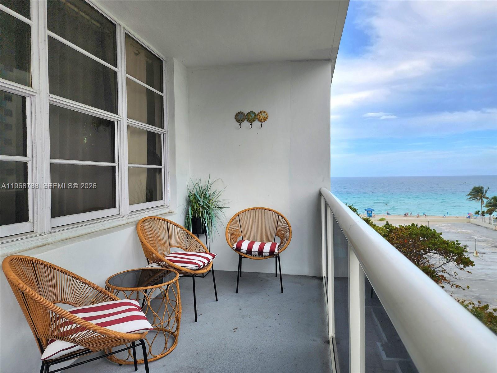 Photo of 3725 Ocean Dr  #620, Hollywood, Florida, 33019 - 