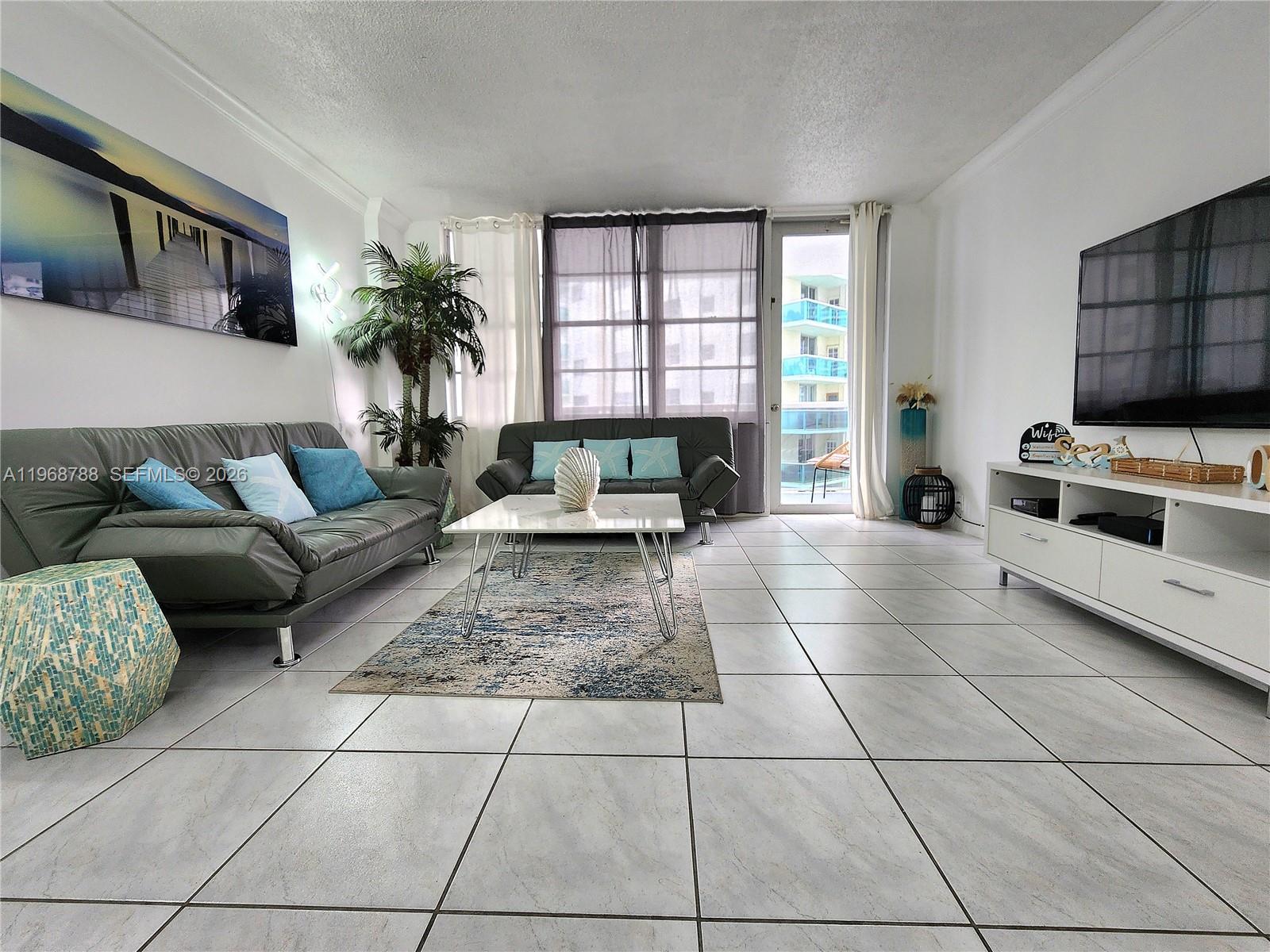 Photo of 3725 Ocean Dr  #620, Hollywood, Florida, 33019 - 