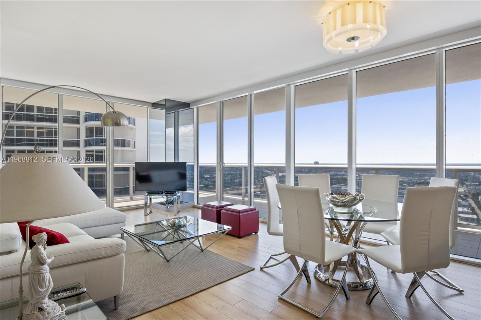 3906 2 / 2 1458 sq. ft. $ 2026-02-19 0 foto