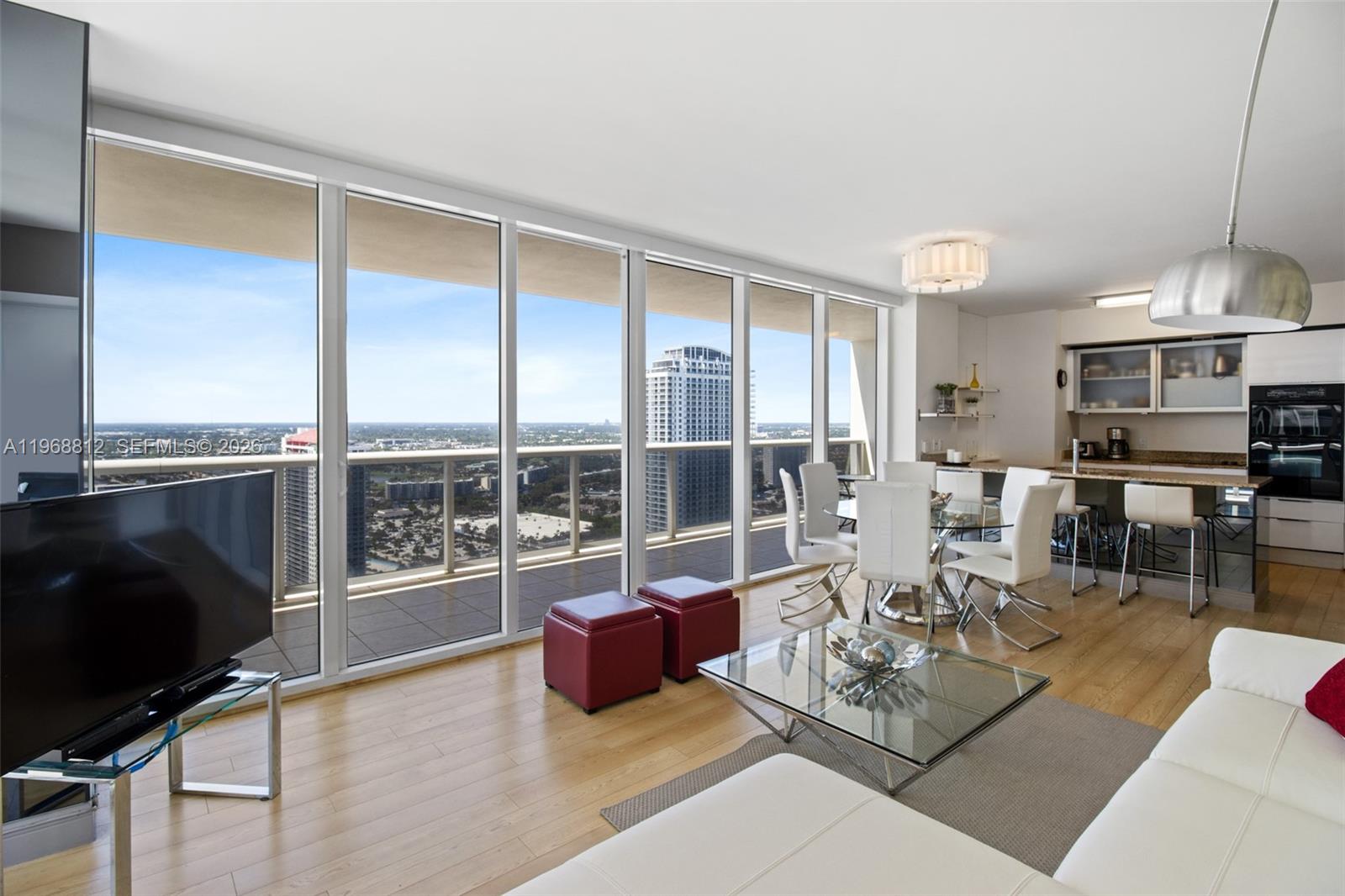 3906 2 / 2 1458 sq. ft. $ 2026-02-19 0 foto