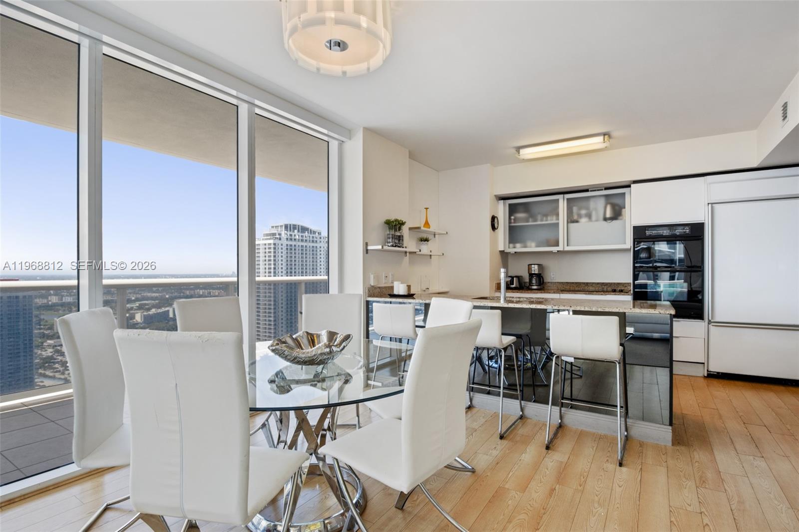 3906 2 / 2 1458 sq. ft. $ 2026-02-19 0 foto
