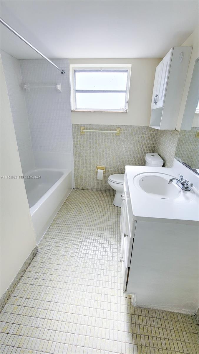 See details 416-1 1 / 1 909 sq. ft. $ 2026-02-20 0 Photo