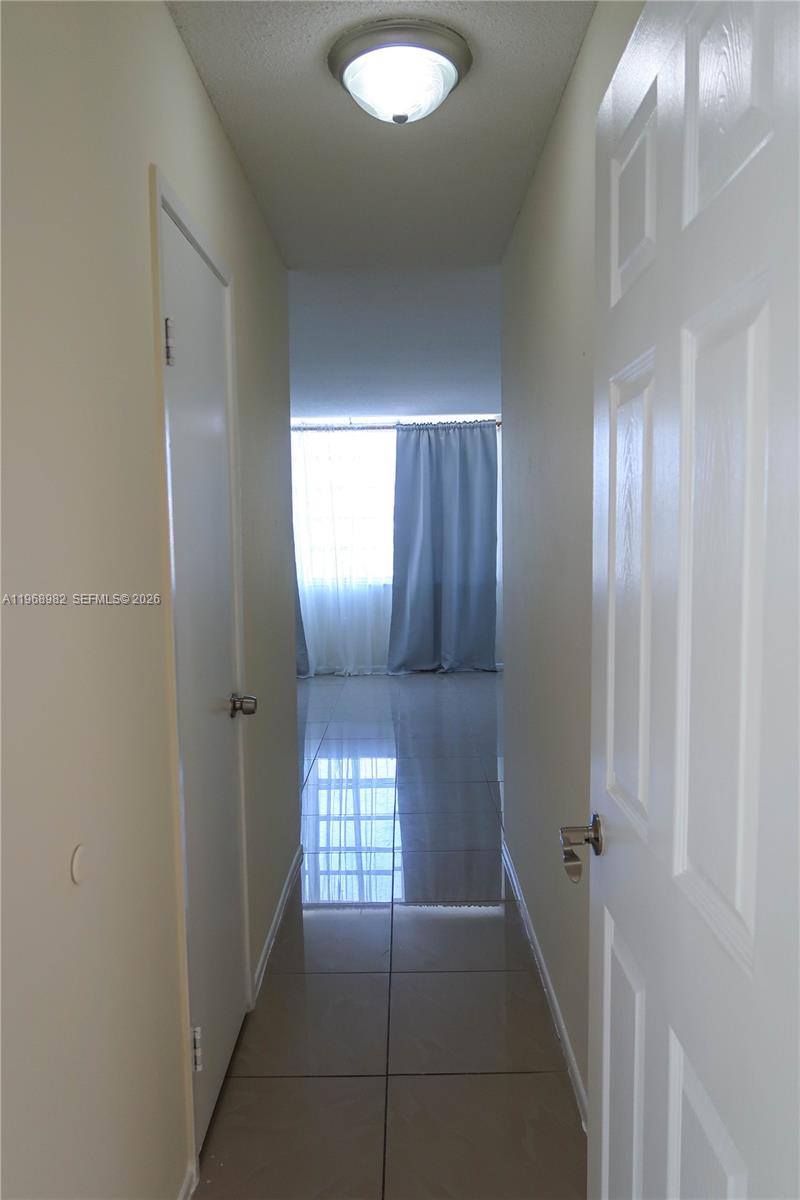 See details 416-1 1 / 1 909 sq. ft. $ 2026-02-20 0 Photo