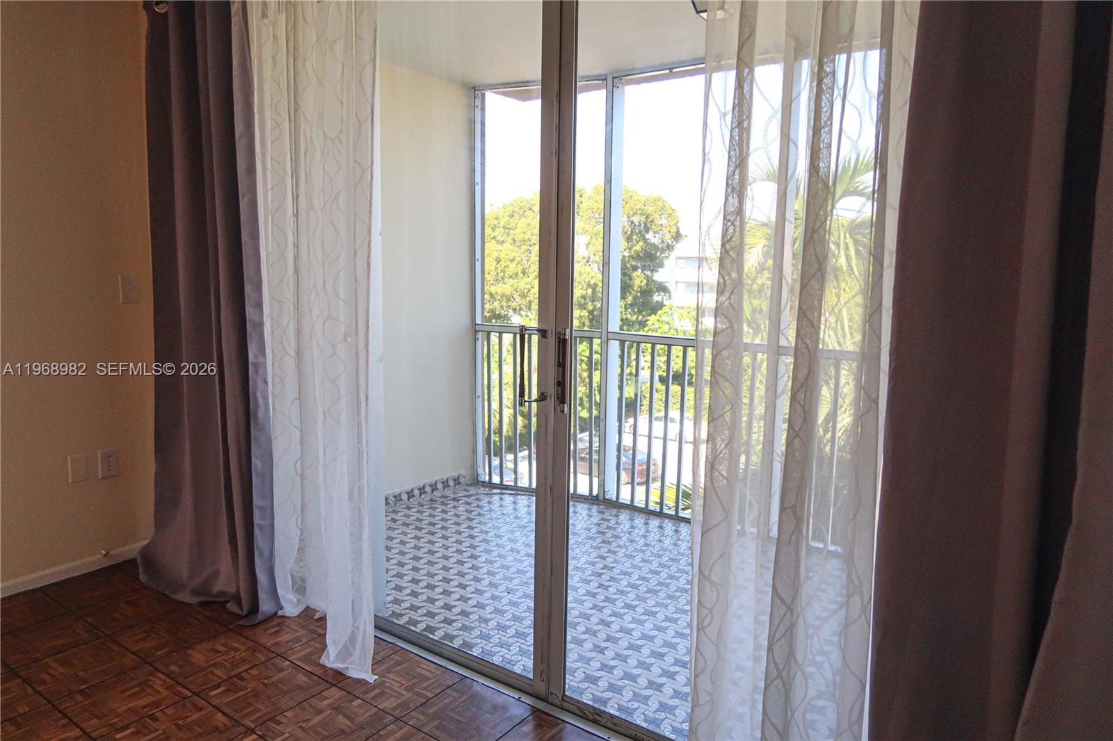 See details 416-1 1 / 1 909 sq. ft. $ 2026-02-20 0 Photo